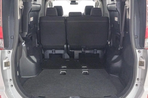 Минивэн Toyota Esquire 2016 года, 2439000 рублей, Красноярск