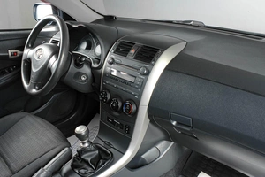 Седан Toyota Corolla 2009 года, 889000 рублей, Тюмень