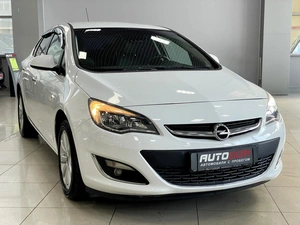 Седан Opel Astra 2013 года, 787000 рублей, Солонцы