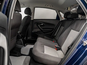 Седан Volkswagen Polo 2014 года, 925000 рублей, Красноярск