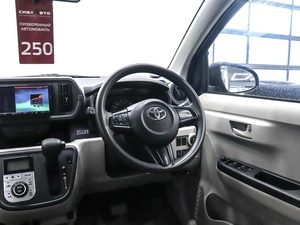 Хетчбэк Toyota Passo 2017 года, 929000 рублей, Красноярск