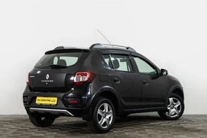 Хетчбэк Renault Sandero 2015 года, 929000 рублей, Сургут