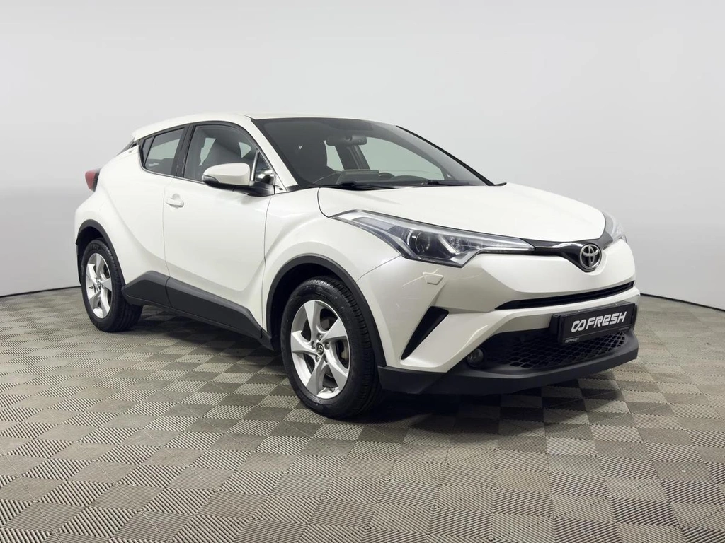 Внедорожник Toyota C-HR 2019 года, 2485900 рублей, Казань