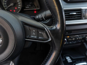 Седан Mazda 3 2018 года, 1549000 рублей, Саратов