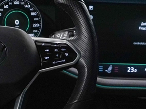 Внедорожник Volkswagen Touareg 2023 года, 8149077 рублей, Москва