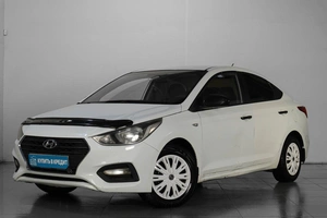 Седан Hyundai Solaris 2017 года, 779000 рублей, Челябинск