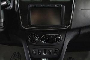 Седан Renault Logan Stepway 2020 года, 1239000 рублей, Сургут