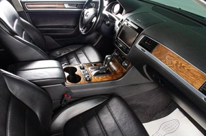 Внедорожник Volkswagen Touareg 2012 года, 2139000 рублей, Сургут