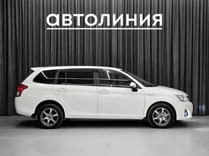Универсал Toyota Corolla Fielder 2014 года, 1069000 рублей, Красноярск