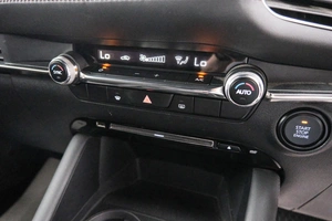 Хетчбэк Mazda 3 2020 года, 1749000 рублей, Красноярск