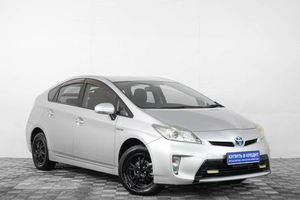 Лифтбек Toyota Prius 2012 года, 1049000 рублей, Кемерово