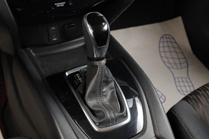 Внедорожник Nissan Rogue 2017 года, 2019000 рублей, Тюмень