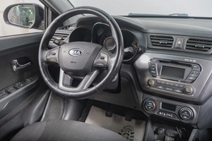 Седан Kia Rio 2012 года, 999000 рублей, Томск