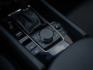 Хетчбэк Mazda 3 2023 года, 3260000 рублей, Краснодар