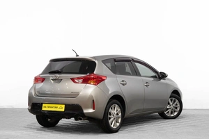 Хетчбэк Toyota Auris 2013 года, 1299000 рублей, Барнаул