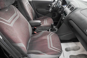 Седан Volkswagen Polo 2011 года, 999000 рублей, Барнаул