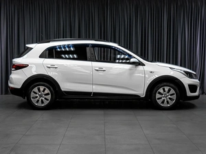 Хетчбэк Kia Rio X-Line 2018 года, 1199000 рублей, Тюмень