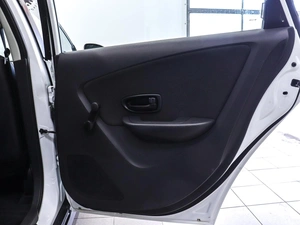 Седан Nissan Almera 2013 года, 629000 рублей, Красноярск