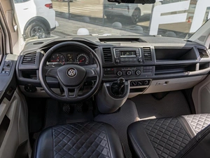 Минивэн Volkswagen Transporter 2018 года, 2799000 рублей, Краснодар
