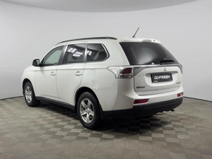 Внедорожник Mitsubishi Outlander 2013 года, 1378200 рублей, Казань