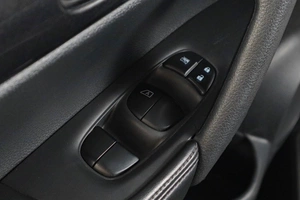 Внедорожник Nissan Rogue 2017 года, 2019000 рублей, Тюмень