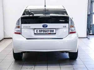 Лифтбек Toyota Prius 2011 года, 939000 рублей, Красноярск