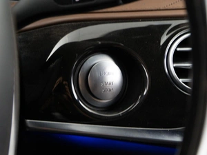 Седан Mercedes-benz S-класс 2014 года, 3149050 рублей, Москва