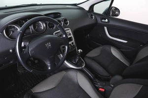 Хетчбэк Peugeot 308 2011 года, 649000 рублей, Пермь