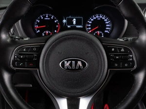 Седан Kia Optima 2017 года, 2139000 рублей, Тюмень