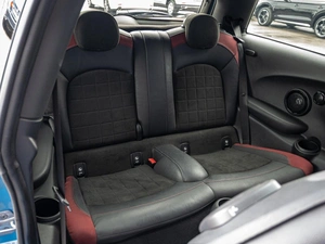 Хетчбэк MINI John Cooper Works 2019 года, 2760000 рублей, Краснодар