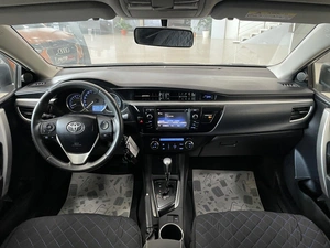 Седан Toyota Corolla 2013 года, 1187000 рублей, Солонцы