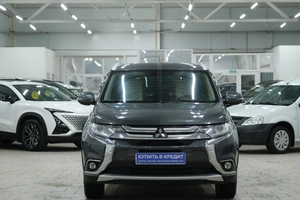 Внедорожник Mitsubishi Outlander 2015 года, 2099000 рублей, Омск