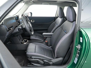 Хетчбэк MINI Cooper 2024 года, 4898999 рублей, Москва