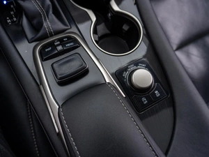 Внедорожник Lexus RX 2018 года, 3849000 рублей, Саратов