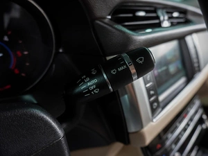 Седан Jaguar XF 2016 года, 1999999 рублей, Воронеж