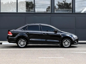 Седан Volkswagen Polo 2012 года, 799000 рублей, Кирилловка