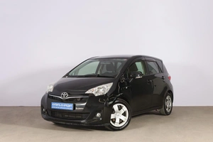 Хетчбэк Toyota Ractis 2012 года, 1249000 рублей, Новосибирск