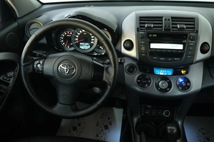 Внедорожник Toyota RAV4 2007 года, 1339000 рублей, Омск