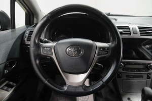 Седан Toyota Avensis 2010 года, 1169000 рублей, Новокузнецк