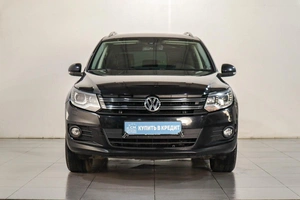 Внедорожник Volkswagen Tiguan 2016 года, 1819000 рублей, Челябинск
