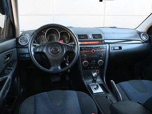 Хетчбэк Mazda 3 2005 года, 629000 рублей, Кирилловка