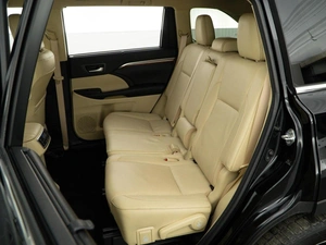 Внедорожник Toyota Highlander 2017 года, 3489050 рублей, Москва