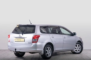 Универсал Toyota Corolla Fielder 2010 года, 1039000 рублей, Томск