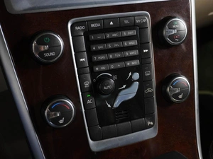 Внедорожник Volvo XC60 2011 года, 899000 рублей, Воронеж