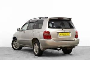 Внедорожник Toyota Kluger 2000 года, 749000 рублей, Барнаул