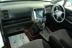 Минивэн Honda Stream 2002 года, 389000 рублей, Омск