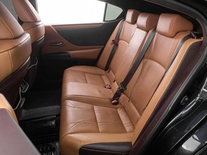 Седан Lexus ES 2019 года, 2949000 рублей, Тюмень