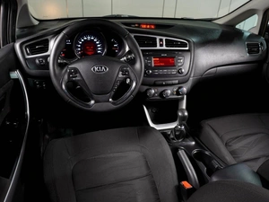 Хетчбэк Kia Ceed 2013 года, 999000 рублей, Воронеж