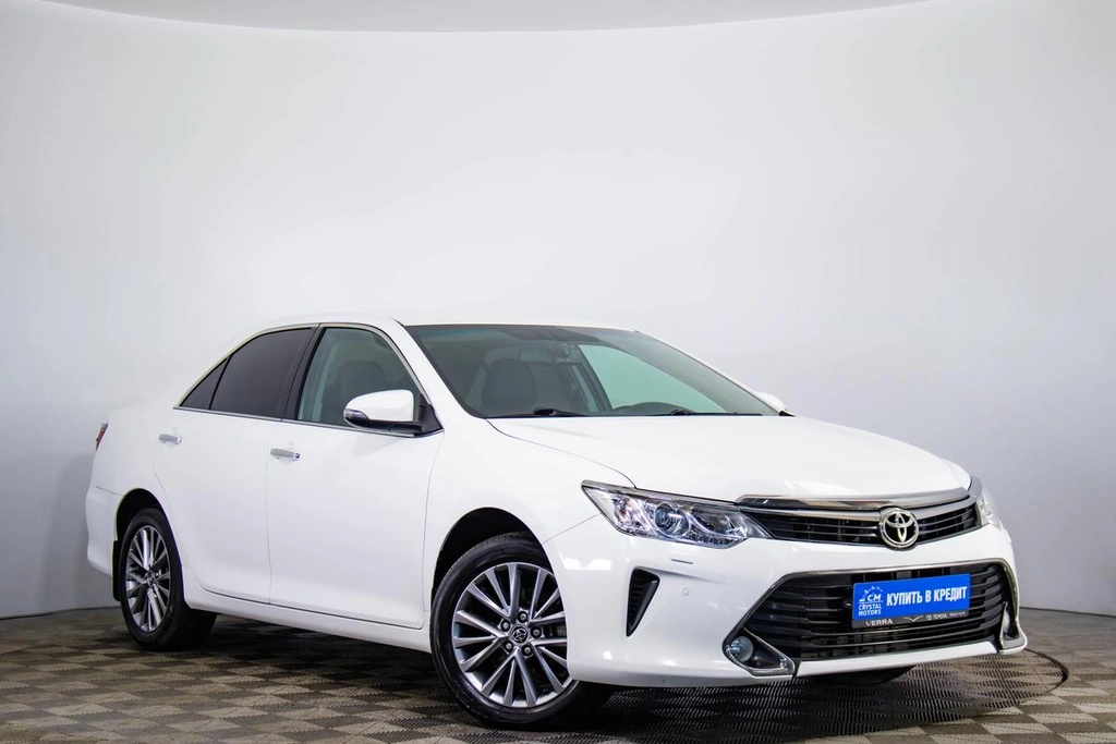 Седан Toyota Camry 2016 года, 2159000 рублей, Пермь