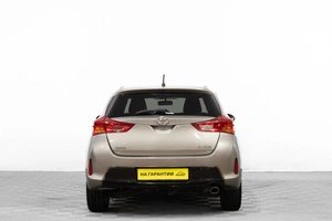 Хетчбэк Toyota Auris 2013 года, 1299000 рублей, Барнаул